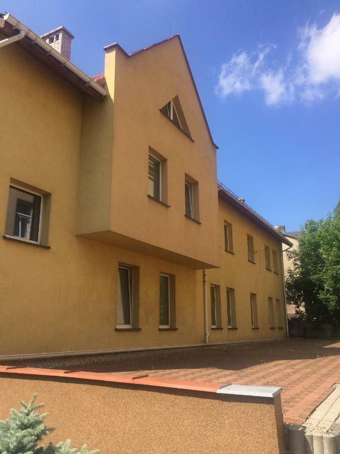 Pilgrims Place Hostel Częstochowa Екстериор снимка